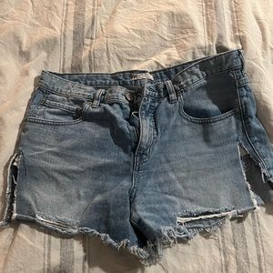 Denim distressed shorts